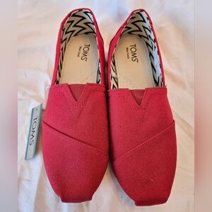 TOMS Women's Red Canvas Slip-On Shoes, NWT and Box, Size 11